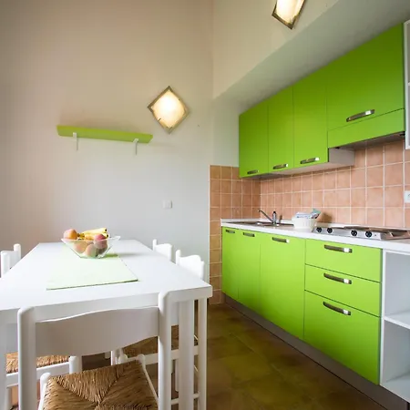 Marina Di Pinarello With Two Rooms, Cleaning Included