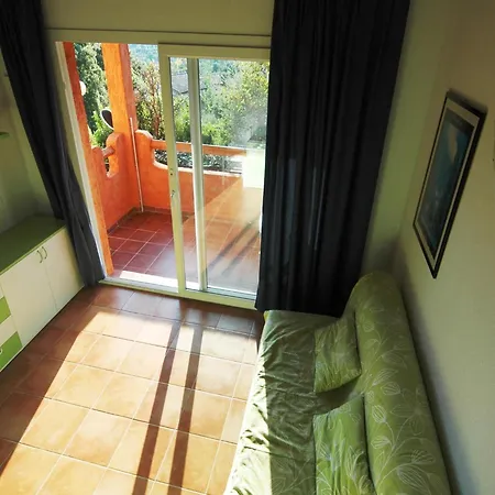 Apartment In Pinarellu Near Famous Beach, Cleaning Included شقة *